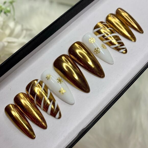 Golden Snowflakes Press On Nails | Handmade Press On Nails | Fake Nails - Picture 1 of 10